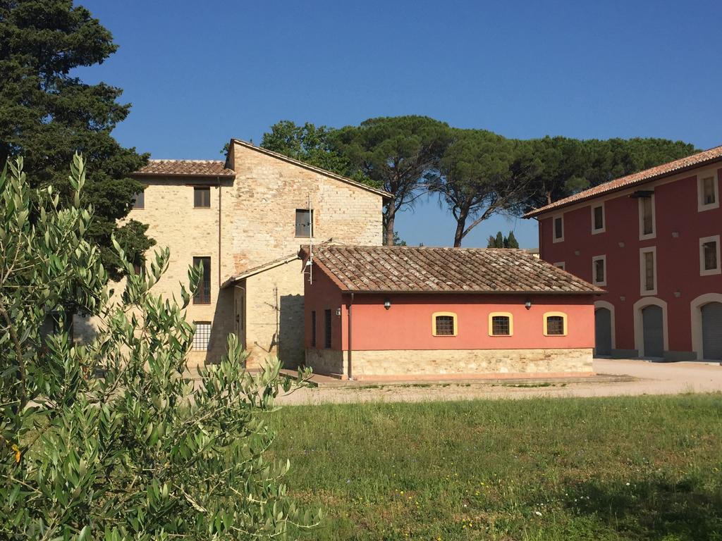 Rosso Porpora Villa Colle Umberto  Exterior photo